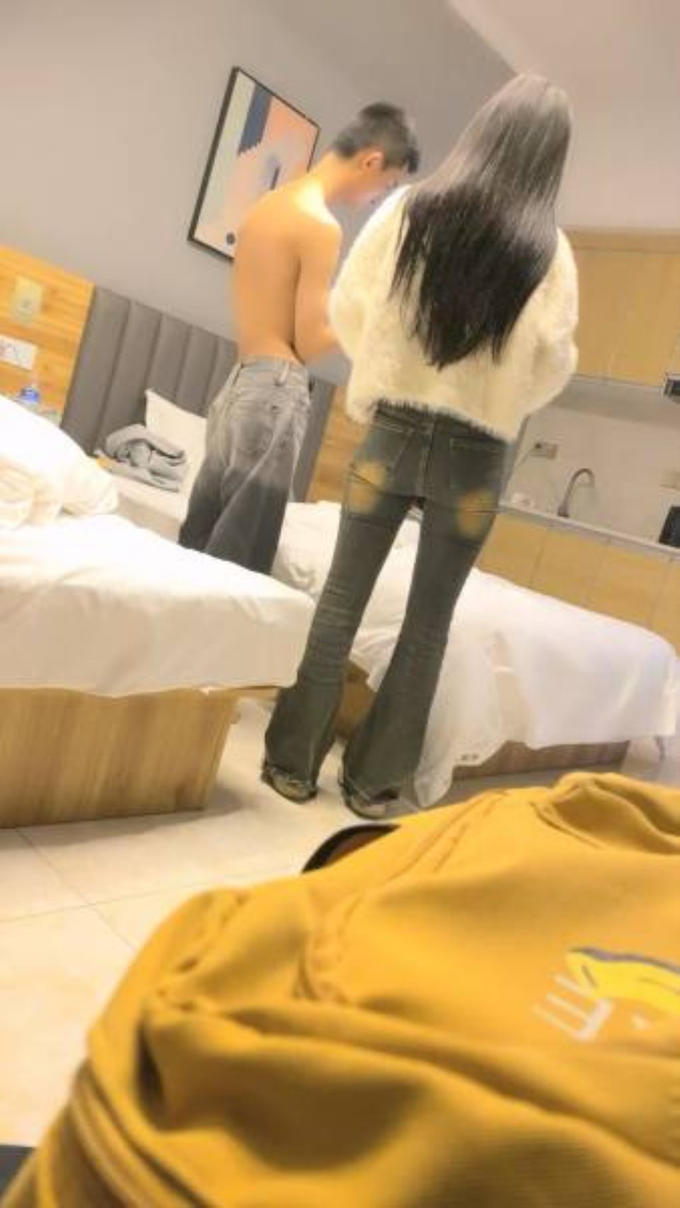 [美女] [视频分类] 约操不错外围美女，撸硬直接开操[1V 200M 百度盘]